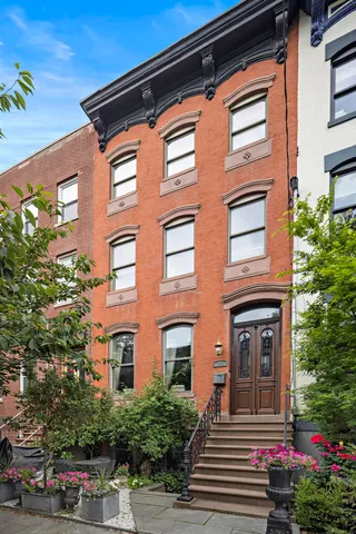 $4,100 | 720 Bloomfield Street, Unit 1, Hoboken, NJ 07030