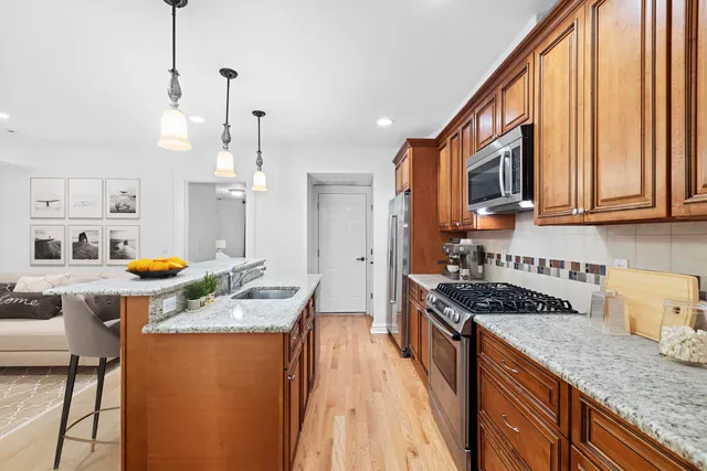 $4,100 | 720 Bloomfield Street, Unit 1, Hoboken, NJ 07030