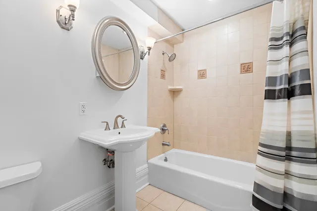 $4,100 | 720 Bloomfield Street, Unit 1, Hoboken, NJ 07030