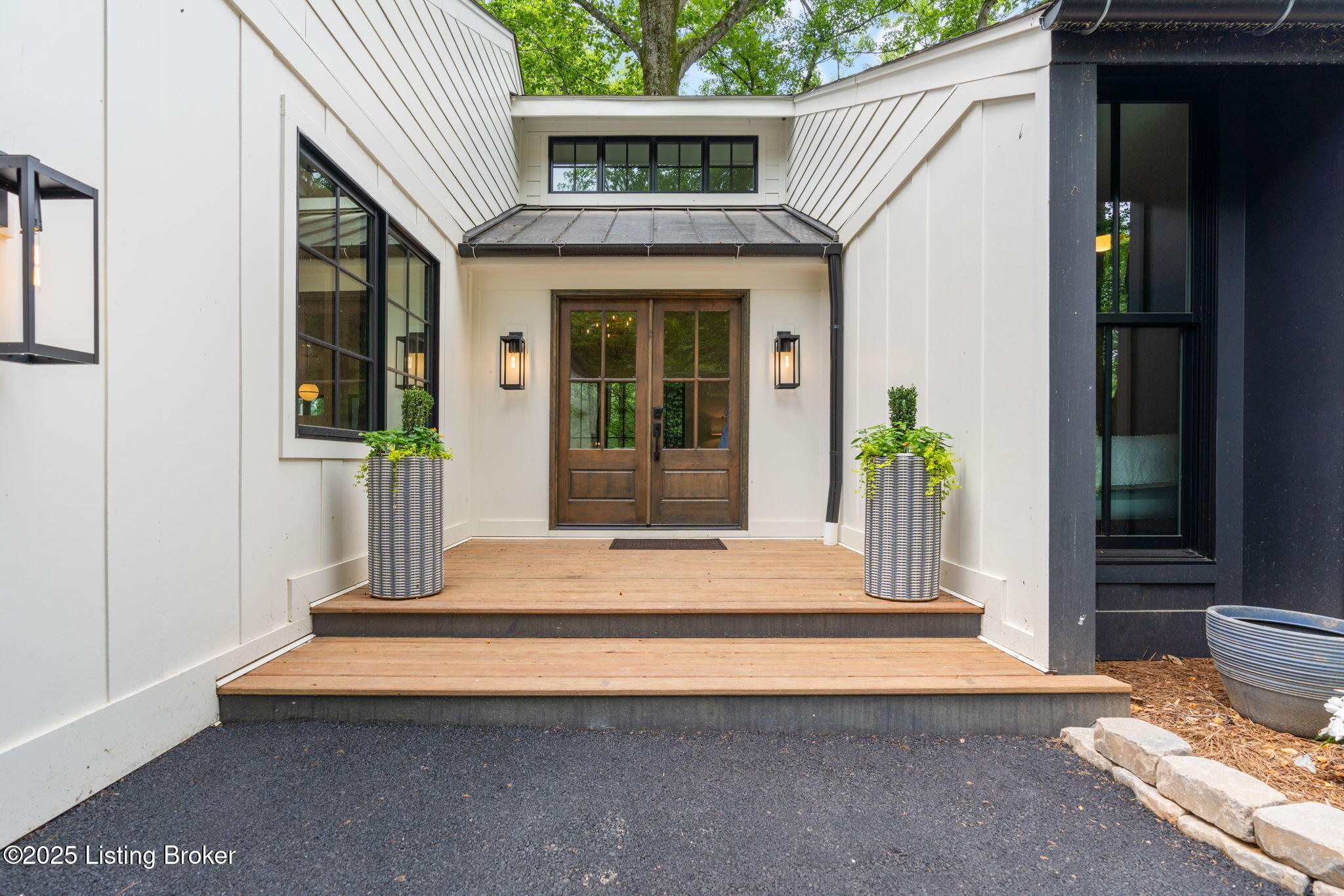 2302 Evergreen Rd-2