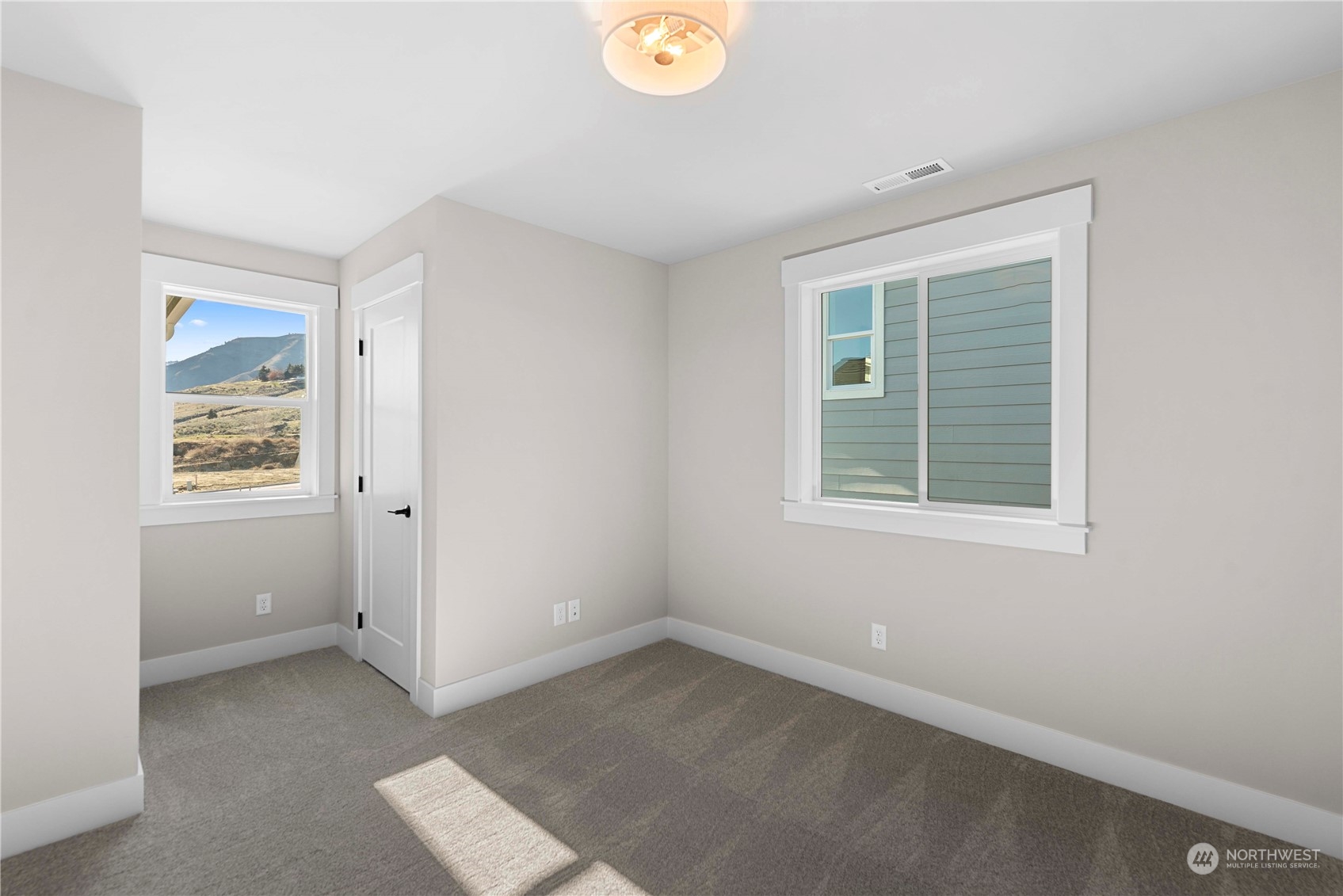 2157 Maple Street Wenatchee, WA 98801 - Photo 21 of 33 Gallery Image 21
