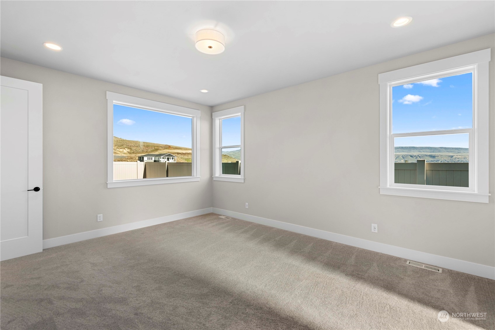 2157 Maple Street Wenatchee, WA 98801 - Photo 28 of 33 Gallery Image 28