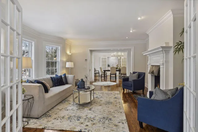 $1,200,000 | 1820 Girard Avenue South, Unit 1, Minneapolis, MN 55403