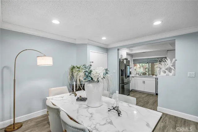 $429,900 | 7800 Topanga Canyon Boulevard, Canoga Park, CA 91304