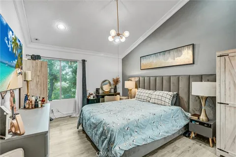 $429,900 | 7800 Topanga Canyon Boulevard, Canoga Park, CA 91304