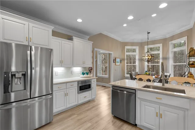 $1,350,000 | 125 East Waterford Drive, Seneca, SC 29672