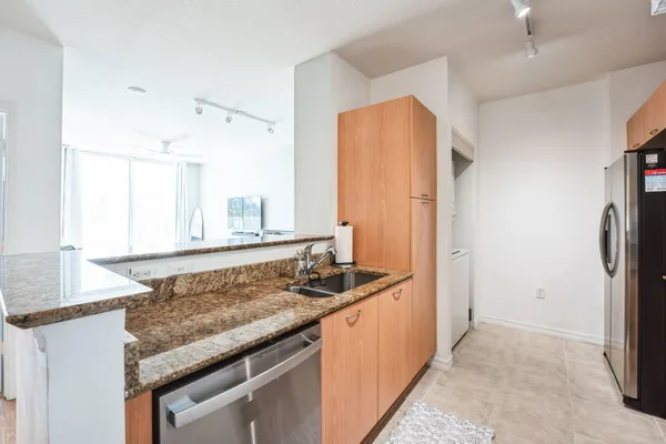 $3,500 | 100 Northeast 6th Street, Unit 309, Boynton Beach, FL 33435