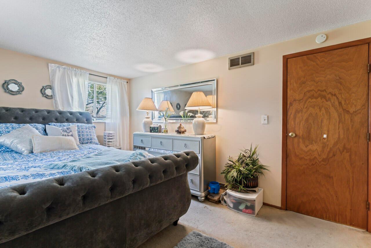 2244 Balmoral Road Columbus, OH 43229 - Photo 29 of 31 DSC04193
