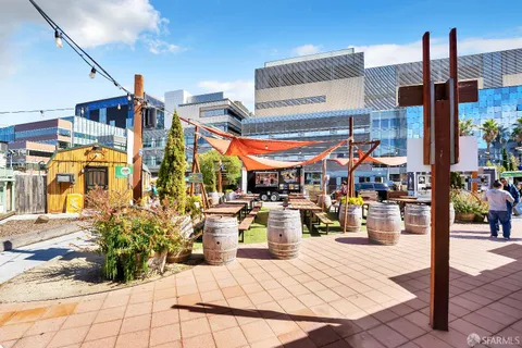 $899,000 | 420 Mission Bay Boulevard North, Unit 120, San Francisco, CA 94158