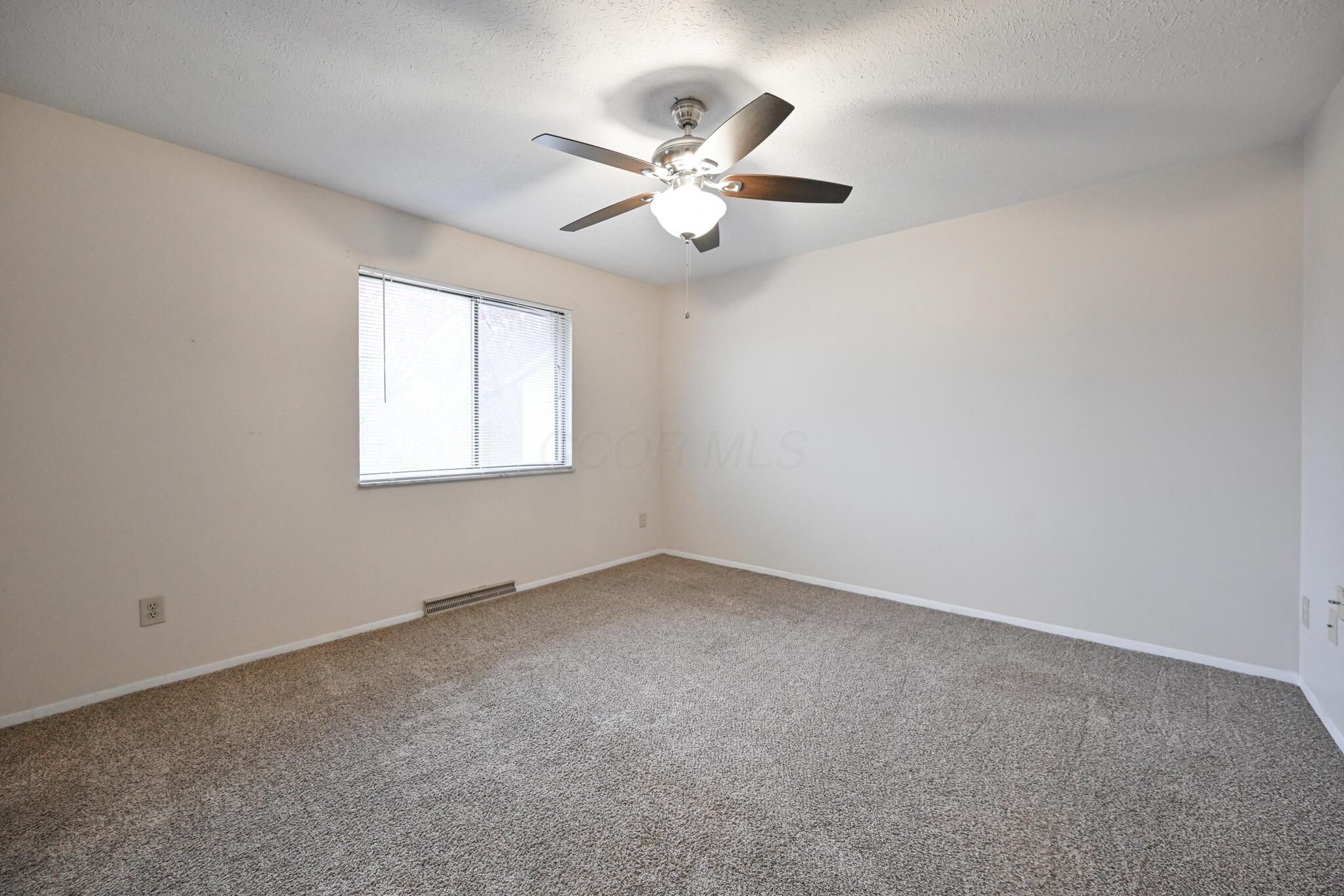 2159 Olympic Street Springfield, OH 45503 - Photo 22 of 37 20251124-2159 Olympic-0022