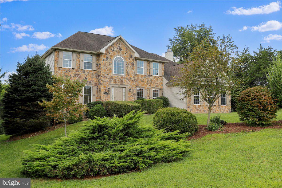 154 Triumphant Way Falling Waters, WV 25419 - Photo 6 of 60