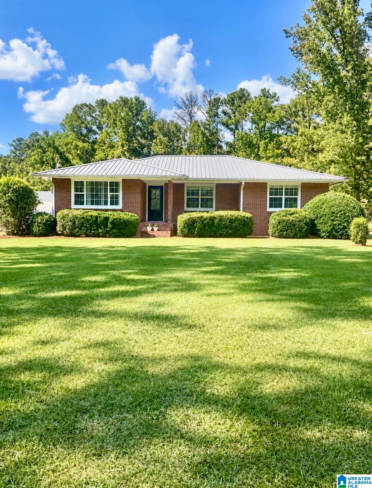 86 Simpson Road Ohatchee, AL 36271 - Photo 1 of 48 Gallery Image 1