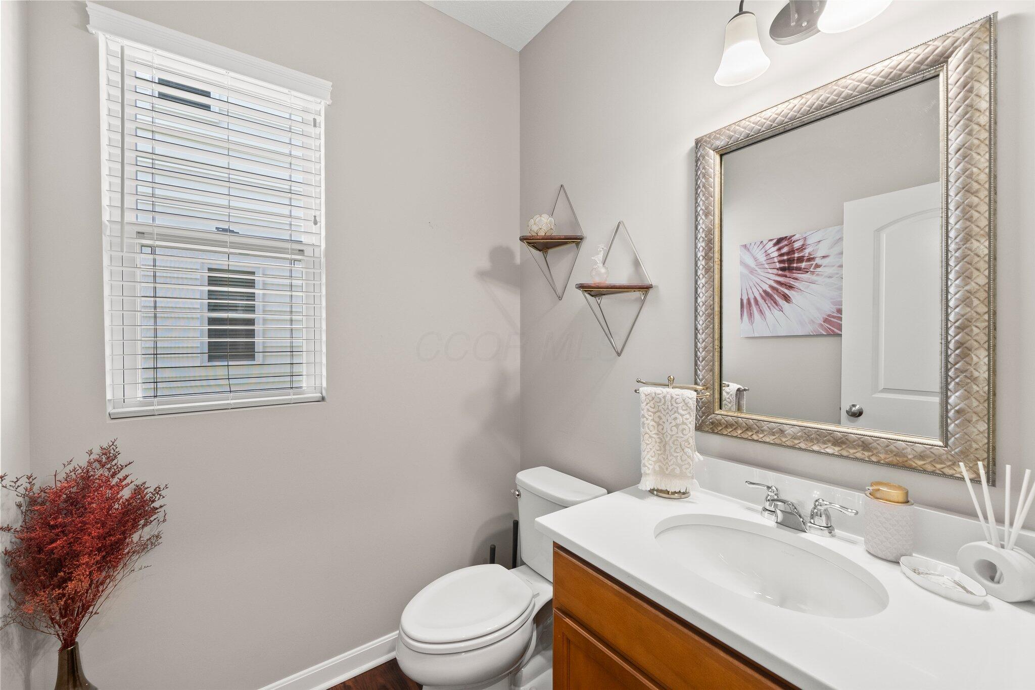 6875 Brooklyn Heights Road Westerville, OH 43081 - Photo 9 of 47 1/2 bath
