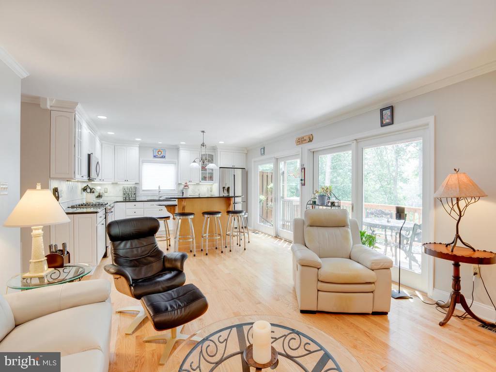815 Dividing Road Severna Park, MD 21146 - Photo 25 of 74 Family room