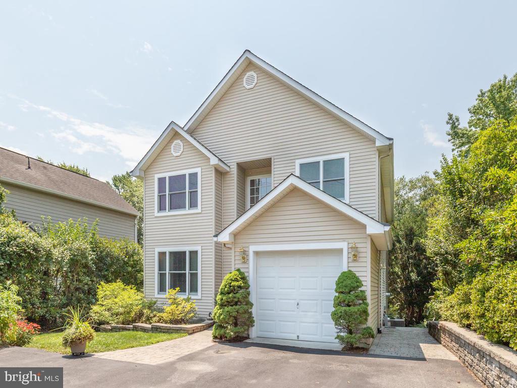 Over sized one car garage