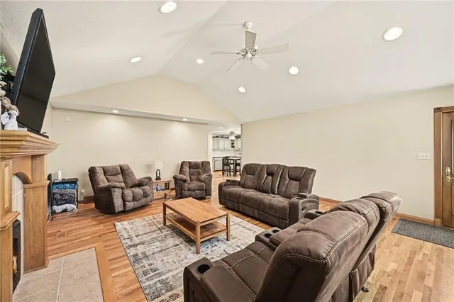 $354,000 | 3004 Lakeview Terrace, Leavenworth, KS 66048