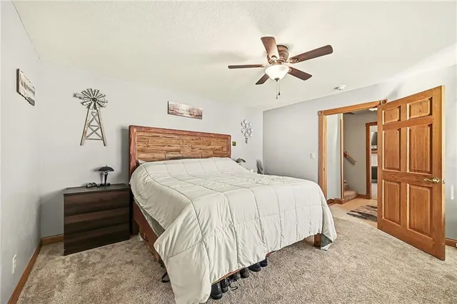 $354,000 | 3004 Lakeview Terrace, Leavenworth, KS 66048