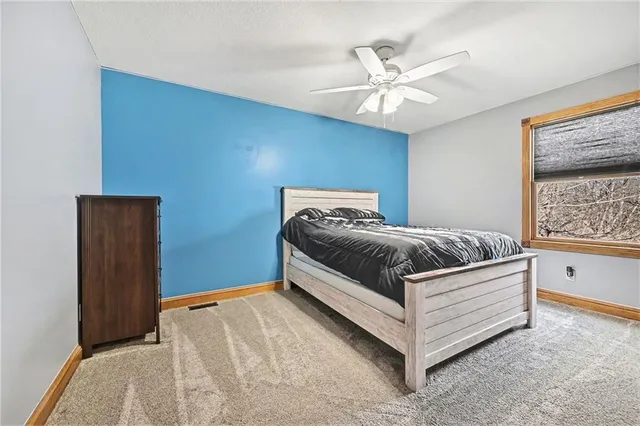 $354,000 | 3004 Lakeview Terrace, Leavenworth, KS 66048