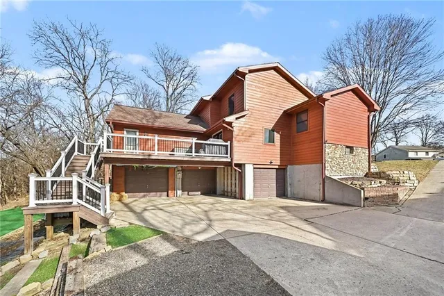 $354,000 | 3004 Lakeview Terrace, Leavenworth, KS 66048