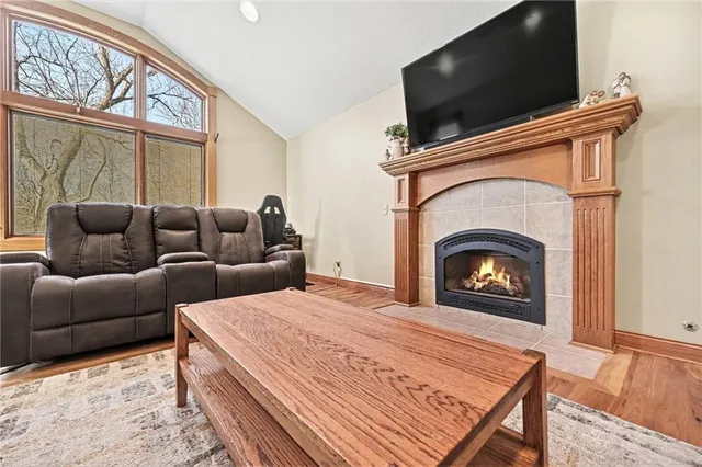 $354,000 | 3004 Lakeview Terrace, Leavenworth, KS 66048