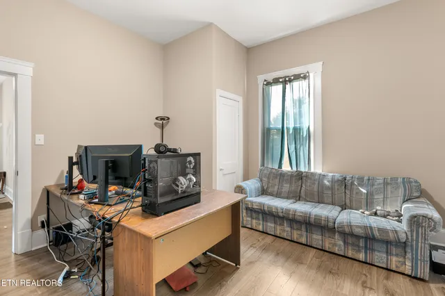 $329,950 | 467 Watauga Avenue, Knoxville, TN 37917