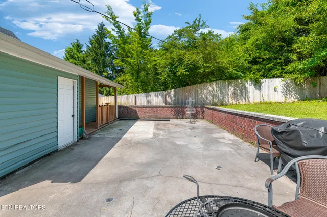 $329,950 | 467 Watauga Avenue, Knoxville, TN 37917