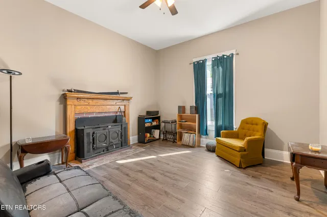 $329,950 | 467 Watauga Avenue, Knoxville, TN 37917