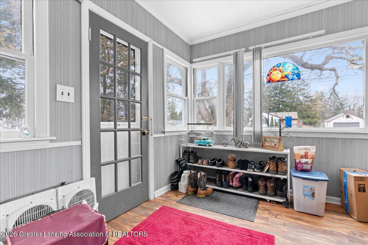 321 Renker Road Lansing, MI 48917 - Photo 3 of 19 05-Media Jett - 01