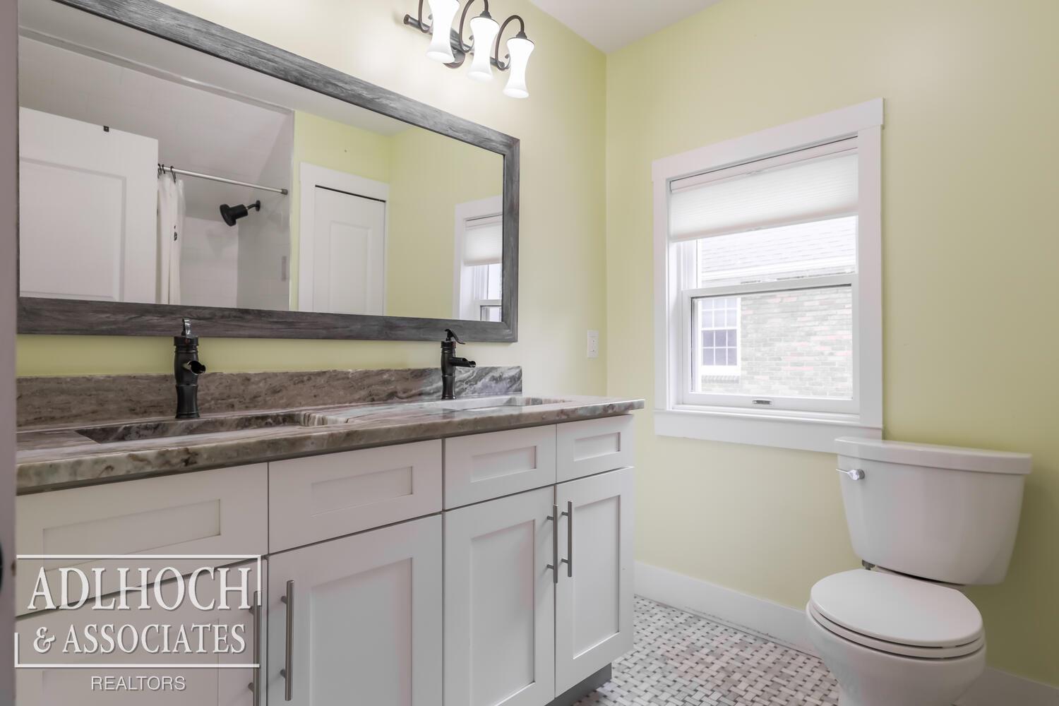 1438 Yorkshire Road Grosse Pointe Park, MI 48230 - Photo 14 of 19