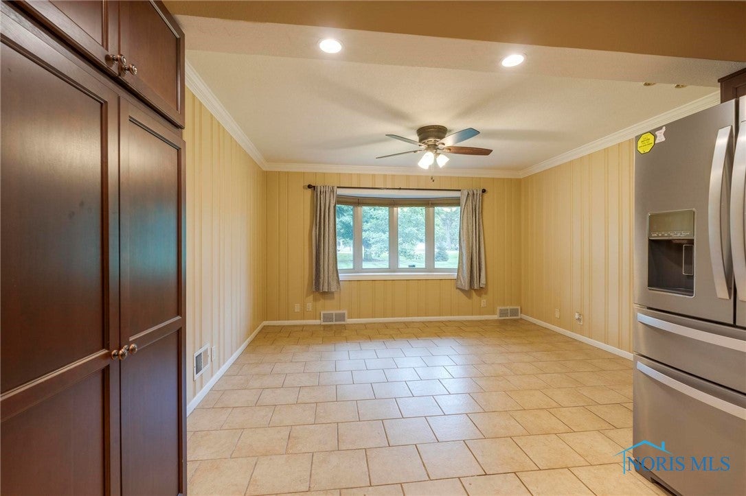 3333 Brown Road Oregon, OH 43616 - Photo 10 of 31 Gallery Image 10