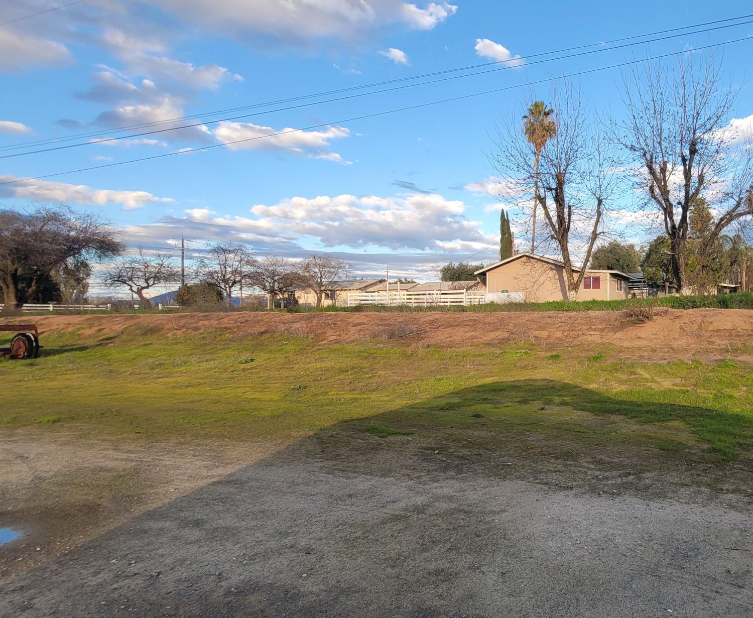 21303 Manning Avenue Reedley, CA 93654 - Photo 2 of 18 Gallery Image 2