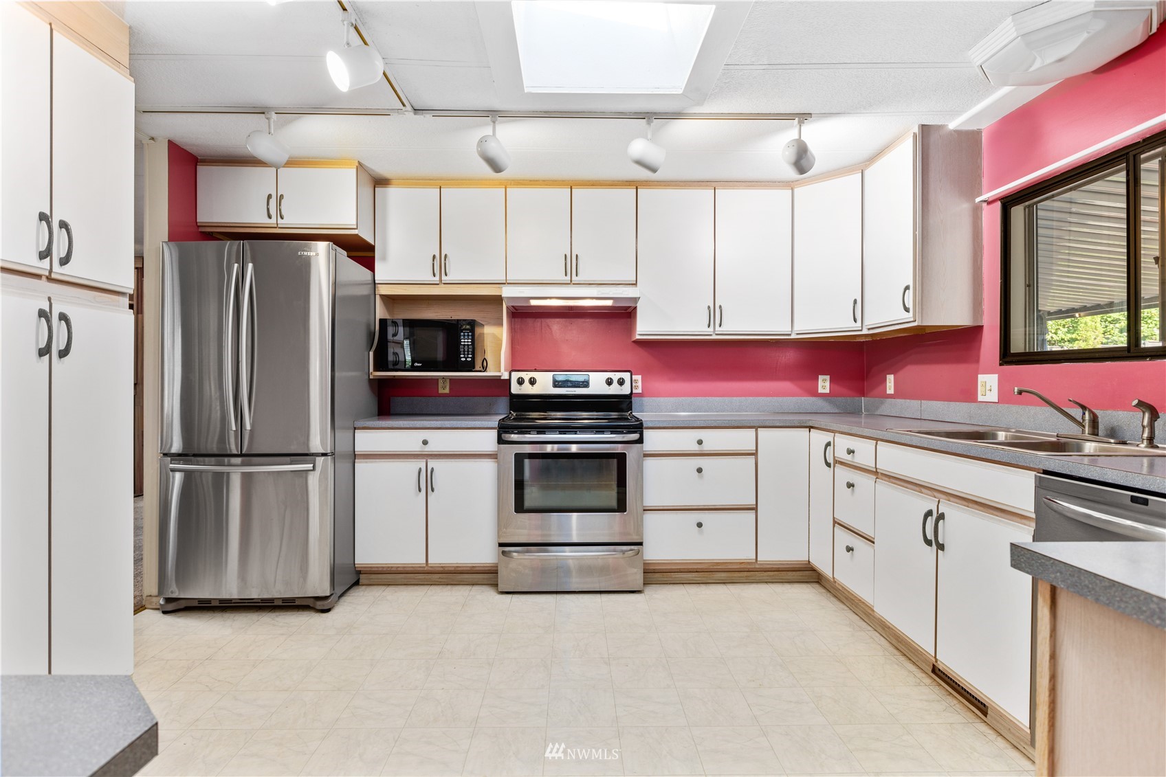 201 Union Avenue Southeast, Unit 170 Renton, WA 98059 - Photo 4 of 30 Gallery Image 4