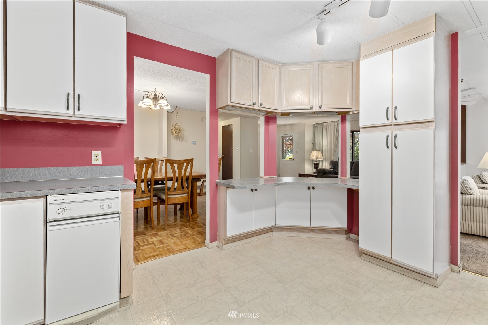 201 Union Avenue Southeast, Unit 170 Renton, WA 98059 - Photo 5 of 30 Gallery Image 5