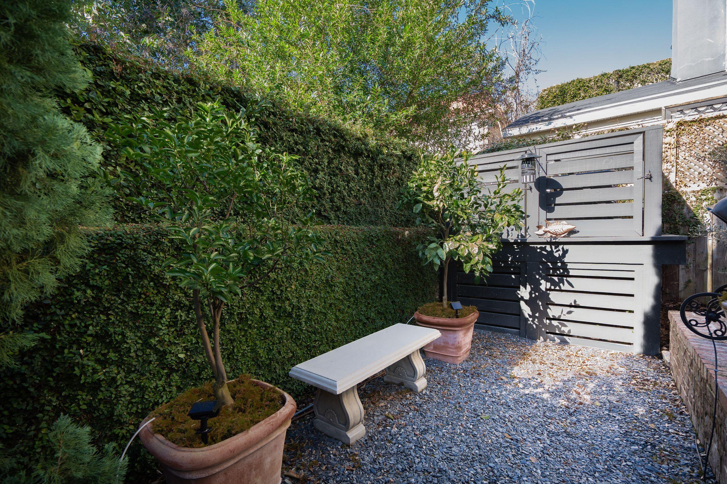 15 Elizabeth Street Charleston, SC 29403 - Photo 19 of 39 Room for a Garden