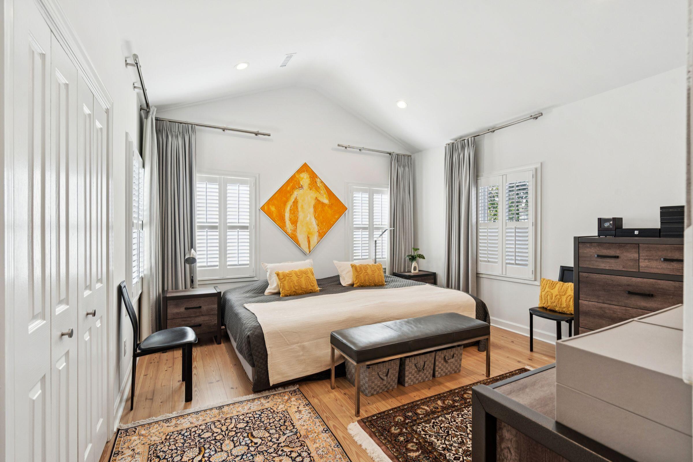 15 Elizabeth Street Charleston, SC 29403 - Photo 20 of 39 Owners' Bedroom