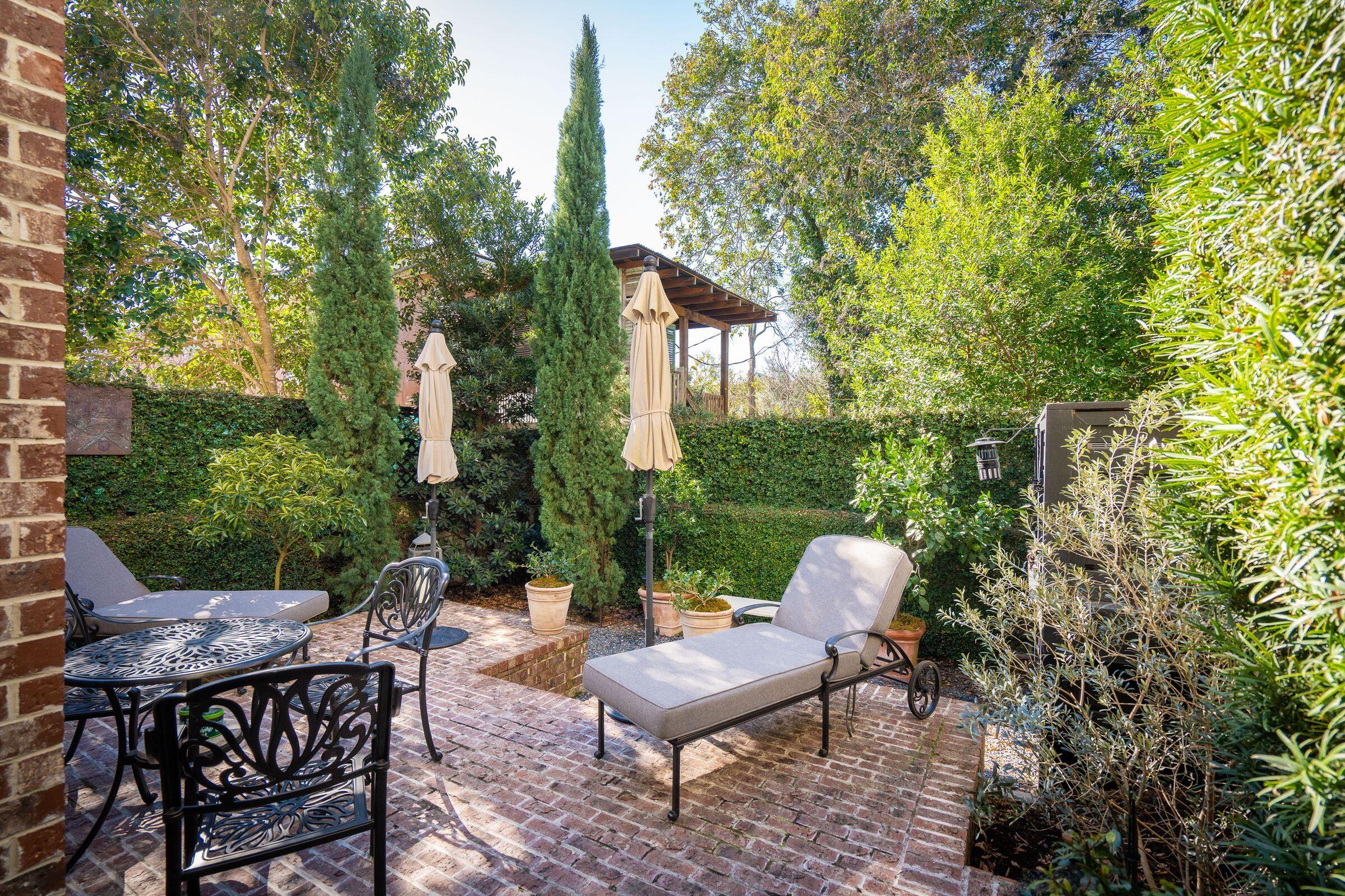 15 Elizabeth Street Charleston, SC 29403 - Photo 2 of 39 Gorgeous Outdoor Living