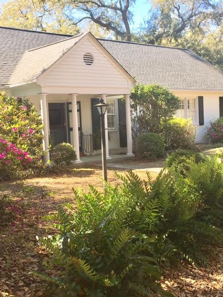 2127 Wappoo Hall Road Charleston, SC 29412 - Photo 1 of 21 2127 front best