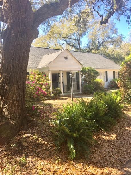 2127 Wappoo Hall Road Charleston, SC 29412 - Photo 2 of 21 2127 front