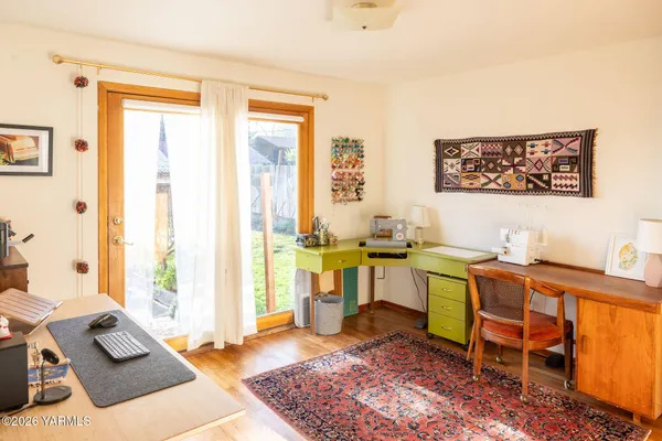 $315,000 | 806 North 24th Avenue, Yakima, WA 98902