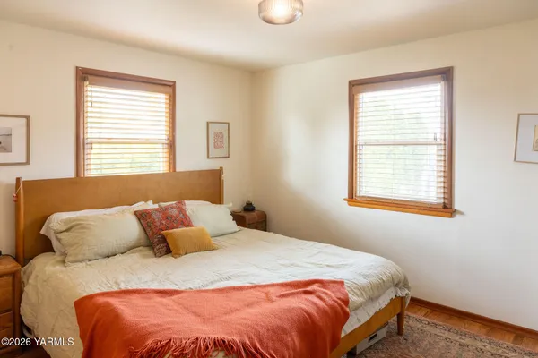 $315,000 | 806 North 24th Avenue, Yakima, WA 98902