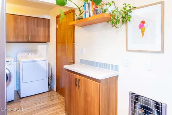 $315,000 | 806 North 24th Avenue, Yakima, WA 98902