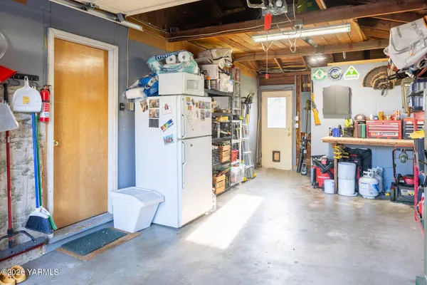 $315,000 | 806 North 24th Avenue, Yakima, WA 98902