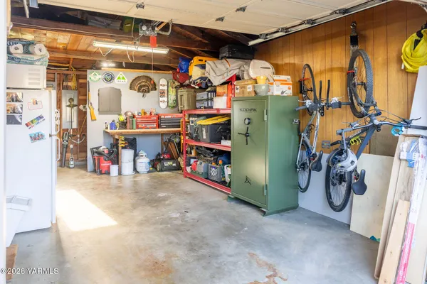 $315,000 | 806 North 24th Avenue, Yakima, WA 98902