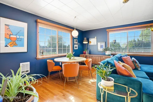 $315,000 | 806 North 24th Avenue, Yakima, WA 98902