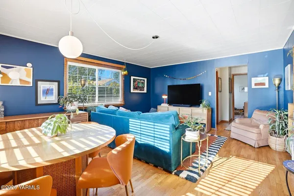 $315,000 | 806 North 24th Avenue, Yakima, WA 98902