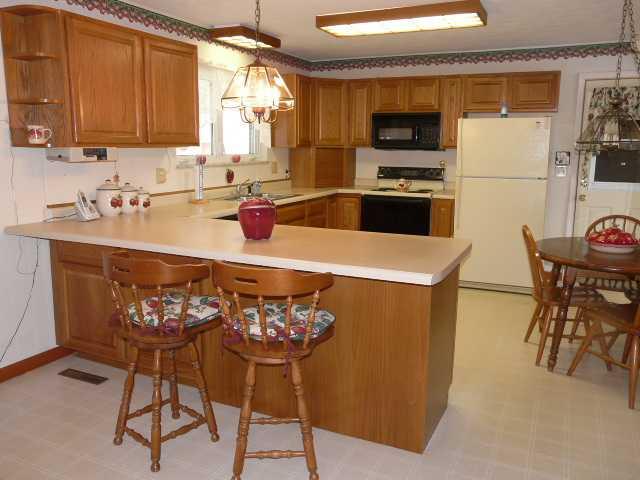 1905 South Woods Road Anderson, IN 46012 - Photo 3 of 18