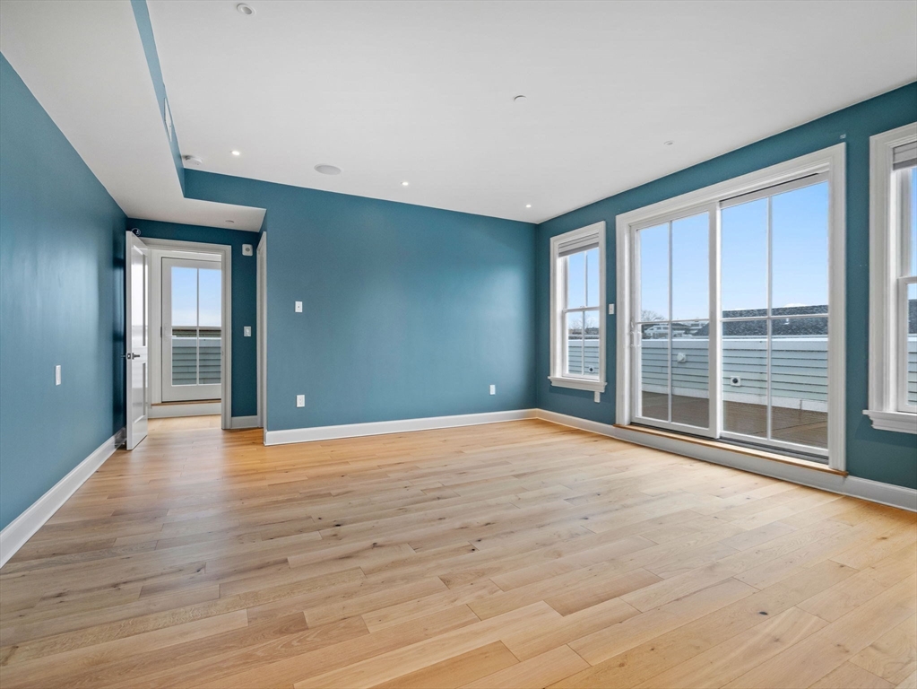 37 Farragut Road, Unit PH8 Boston, MA 02127 - Photo 16 of 38 Gallery Image 16