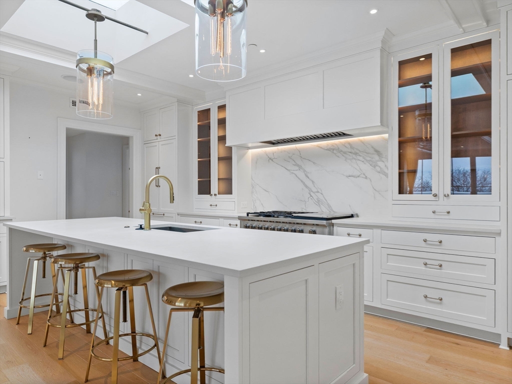 37 Farragut Road, Unit PH8 Boston, MA 02127 - Photo 4 of 38 Gallery Image 4