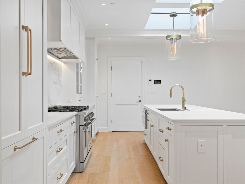 37 Farragut Road, Unit PH8 Boston, MA 02127 - Photo 6 of 38 Gallery Image 6