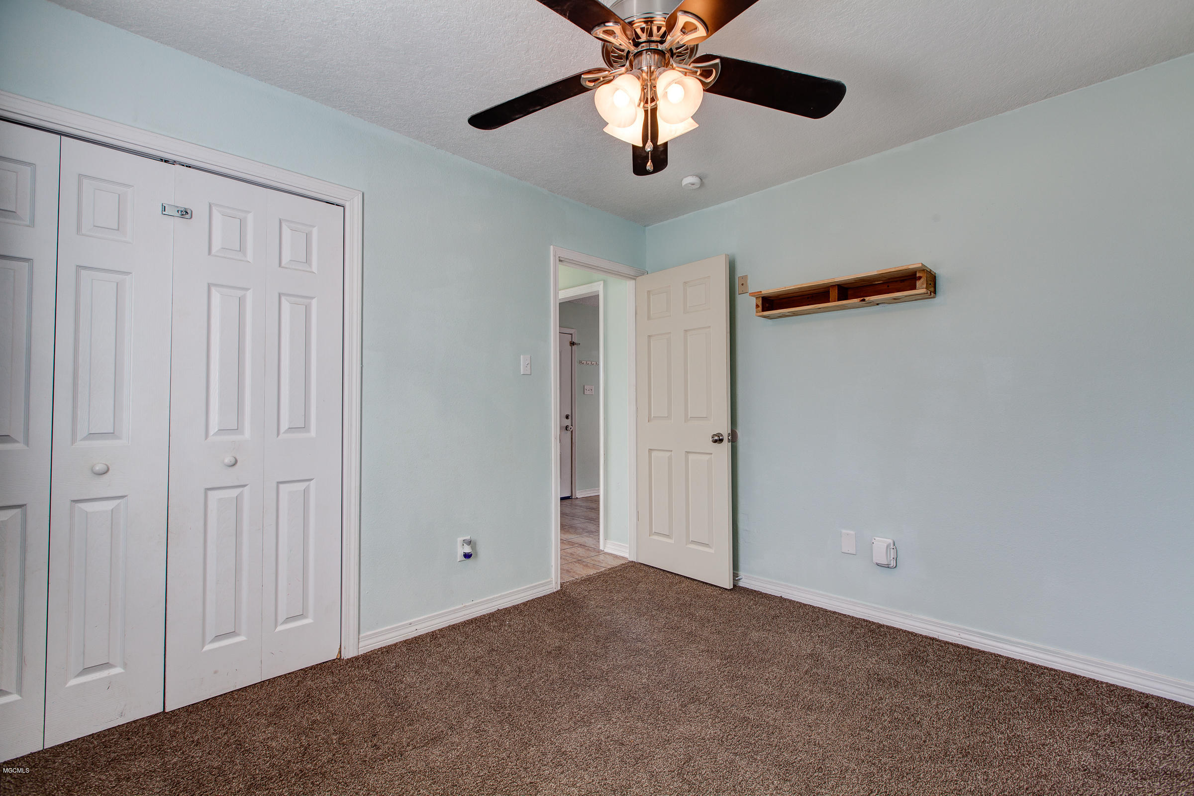 7812 Ridgecrest Circle Biloxi, MS 39532 - Photo 18 of 25 7218Ridgecrest-20
